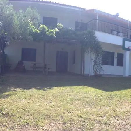 Secluded 1.8 Acre Garden Villa, For Exclusive Use With Stunning Views.
