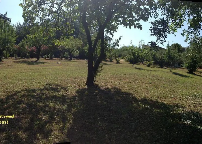 Secluded 1.8 Acre Garden Villa, For Exclusive Use With Stunning Views. * Kalandra