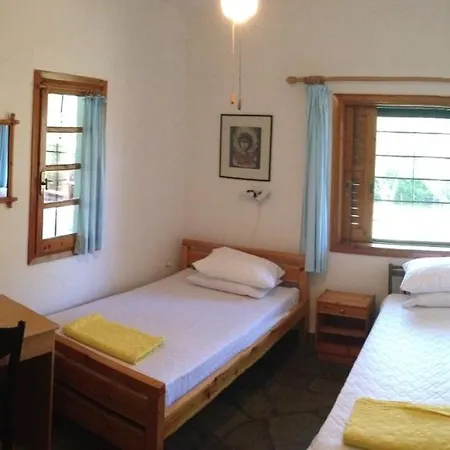 Secluded 1.8 Acre Garden Villa, For Exclusive Use With Stunning Views. * Kalandra